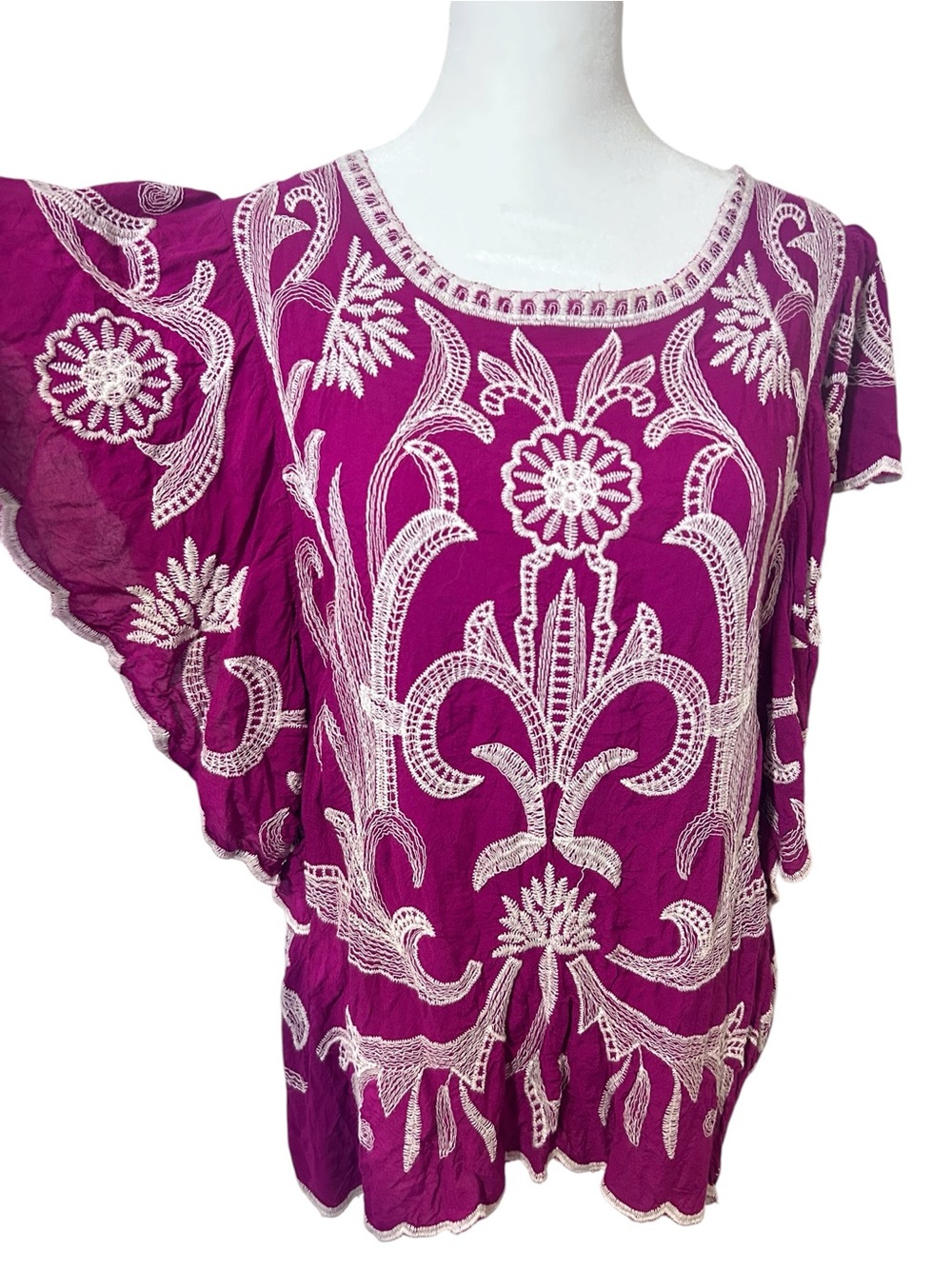 Solitaire Embroidered Boho Flutter Sleeve Top | Magenta Floral Cottagecore